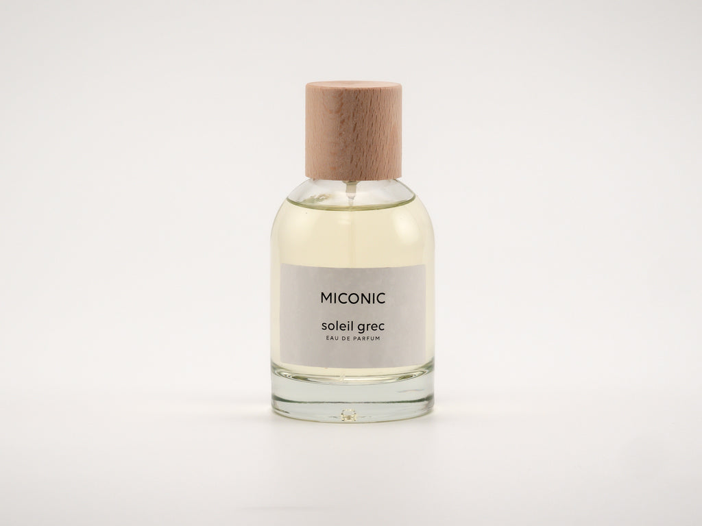 soleil grec eau de parfum 100ml. There is something unique about the Greek sun. Its warm light recharges and soothes at once, leaving you to glow from the inside out. Like a pomelo, the oldest known citrus, Soleil Grec takes all that luscious light to release a distinctively sensual perfume with delicate spicy notes and a crisp and yet mellow texture. A journey that ends in the old town of Mykonos, where majestic trees grow almost secluded, and hints of incense add to the mystery….