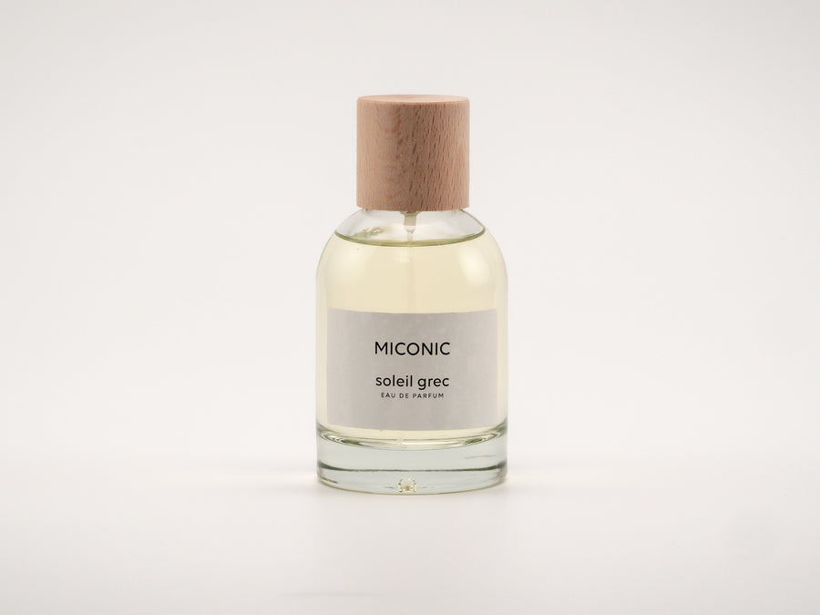 soleil grec eau de parfum 100ml. There is something unique about the Greek sun. Its warm light recharges and soothes at once, leaving you to glow from the inside out. Like a pomelo, the oldest known citrus, Soleil Grec takes all that luscious light to release a distinctively sensual perfume with delicate spicy notes and a crisp and yet mellow texture. A journey that ends in the old town of Mykonos, where majestic trees grow almost secluded, and hints of incense add to the mystery….
